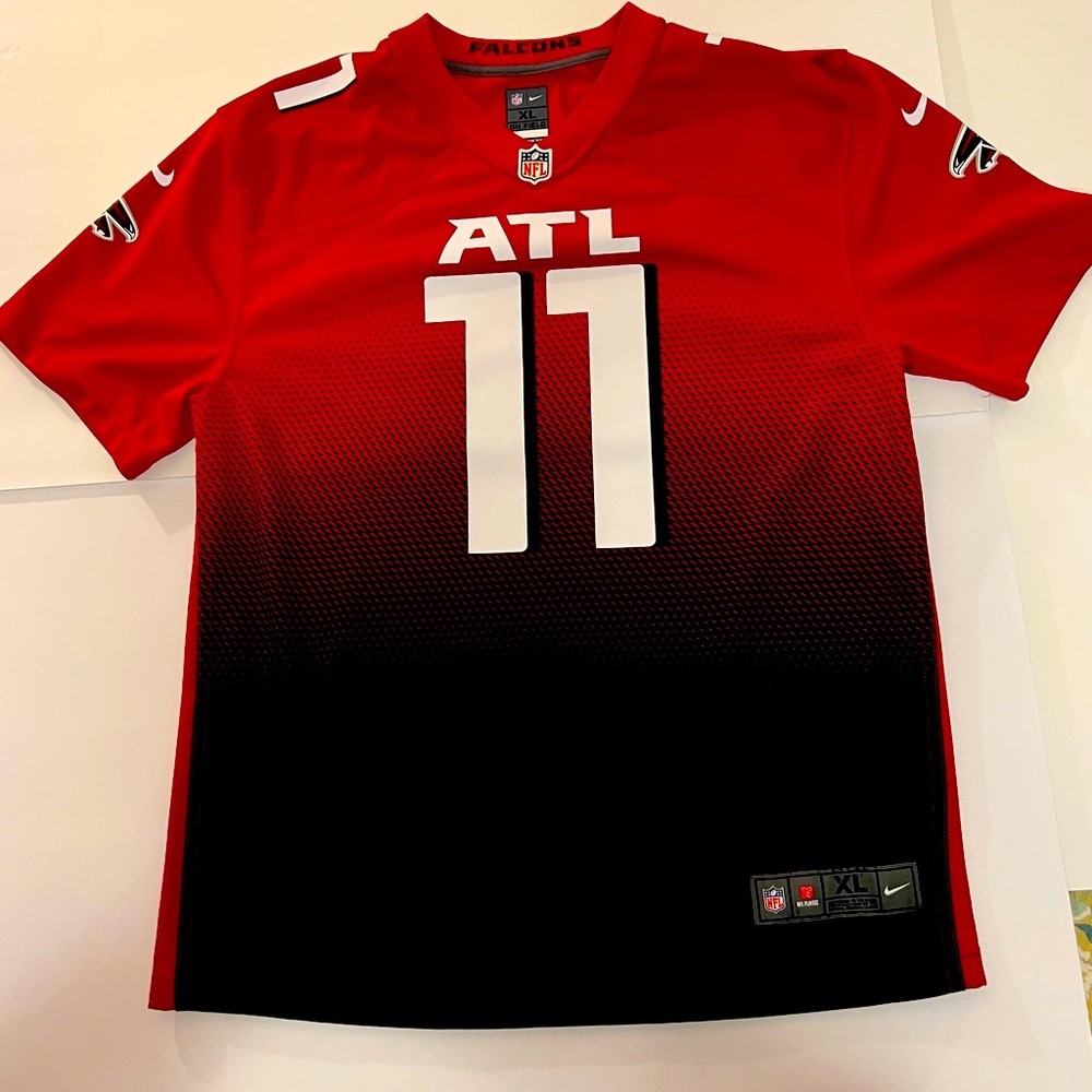 Julio Jones Atlanta Falcons No. 11 Nike Youth Jersey Size XL Like New